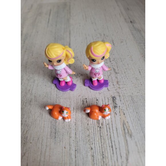 Twin kid girls blonde cat pet mini doll toy figure set - Picture 2 of 5